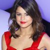 Selena Gomez, trop belle dans sa robe rouge