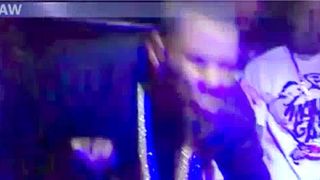 The Game crache sur des fans australiens ! Fail (VIDEO)
