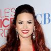 Demi Lovato, trop belle dans sa robe rouge