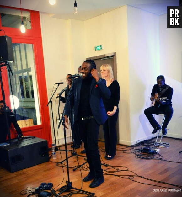 NJ lors de son showcase chez Sony Music pour présenter son EP "Le Calme avant le Tempo"
