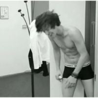 Harry Styles des One Direction aime être tout nu ! La preuve en vidéo