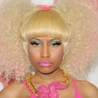 Nicki Minaj aime Twitter un peu, beaucoup, à la folie, ou pas du TOUT !