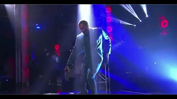 Chris Brown déchire tout sur Turn Up The Music en live ! (VIDEO)