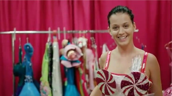 Katy Perry : Elle s'affiche sans maquillage et en 3D !