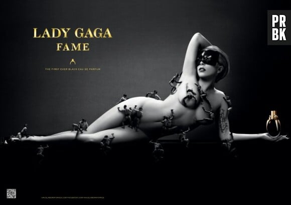 Lady Gaga pose nue pour son parfum !