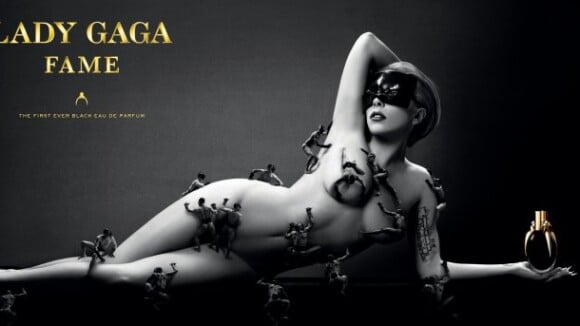 Lady Gaga : nue et entourée de mini mecs pour son parfum Fame (PHOTO)