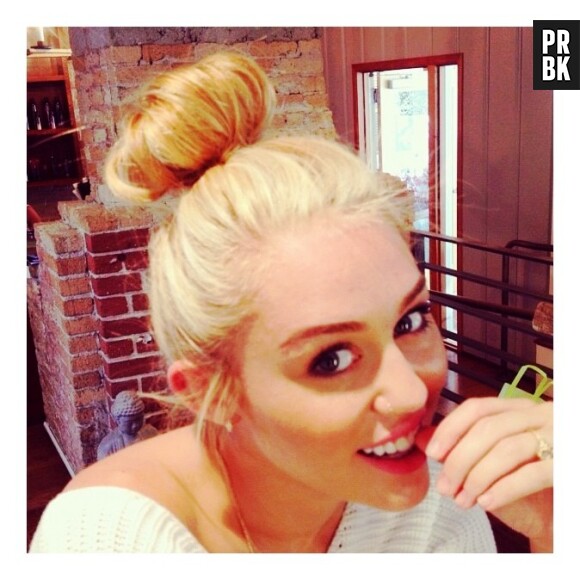 Miley Cyrus en blonde platine !