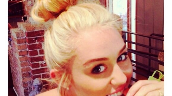 Miley Cyrus blonde platine, Laury Thilleman en mode JO, Shy'm en famille... : les twitpics de la semaine