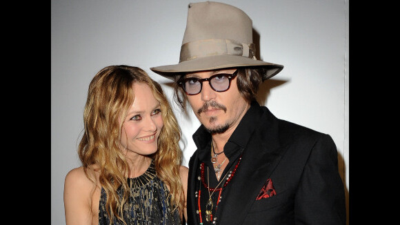 Vanessa Paradis parle enfin de sa rupture avec Johnny Depp... et pointe les médias du doigt ! Ouch