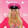 Nicki Minaj sort ses boobs pour vendre son parfum