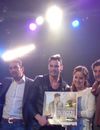 Baptiste Giabiconi a tweeté une photo de son disque d'or