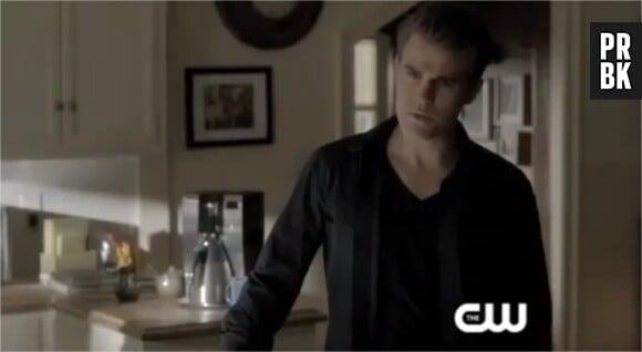 Stefan va aider Elena