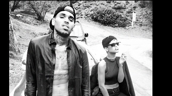 Rihanna et Chris Brown : il efface son tatouage pour Karrueche Tran, nouvelle preuve d'amour ?