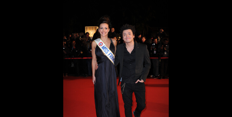 Kev Adams accompagne fièrement Marine Lorphelin (Miss France 2013)