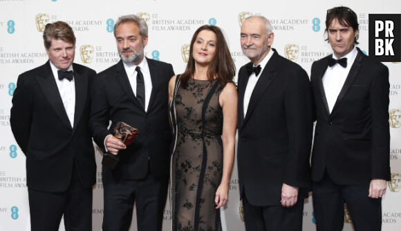 Sam Mendes savoure son prix aux BAFTA 2013 pour Skyfall