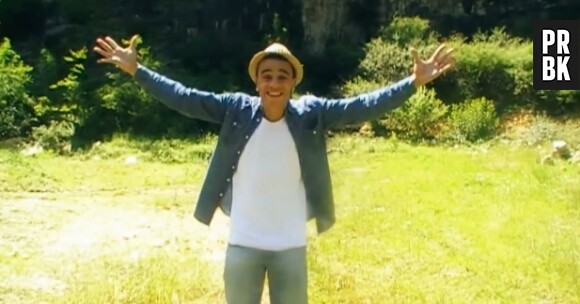 Mister V dans son clip Summer Montagne