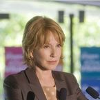 Nathalie Baye quitte Les Hommes de l'ombre avant la saison 2