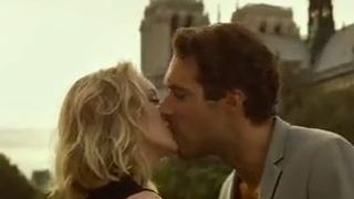Amour & Turbulence : bande-annonce aérienne pour Nicolas Bedos et Ludivine Sagnier !