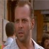 Bruce Willis face à Nabilla dans une vidéo buzz