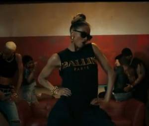 Ciara exhibe ses talents de danseuse exotique