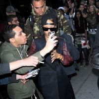 Rihanna victime d&#039;un fan un peu trop collant