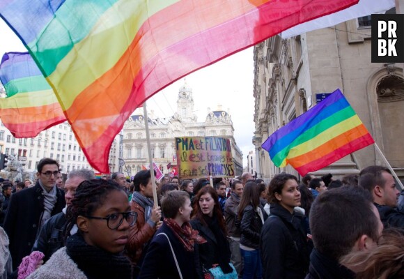 Des milliers de manifestants réunis à New-York pour dénoncer le meurtre d'un jeune homosexuel