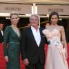 Alain Delon, Marine Lorphelin et Sylvie Tellier à Cannes