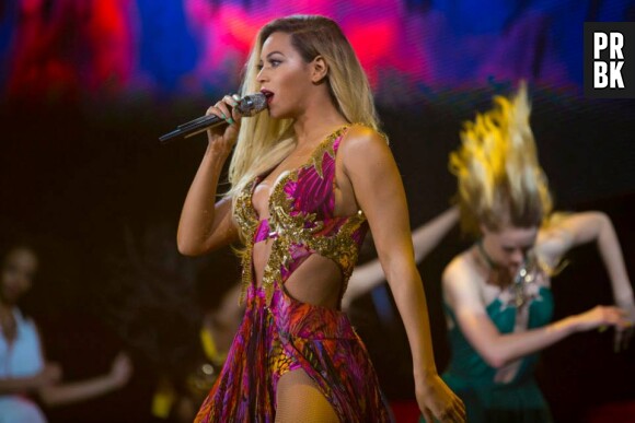 Beyoncé, victime d'une utilisation abusive de Photoshop chez Roberto Cavalli