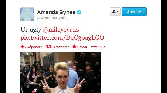 Miley Cyrus : Amanda Bynes la traite de "moche" sur Twitter
