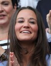 Pippa Middleton : spectatrice joyeuse pendant le 1er jour de Wimbledon 2013