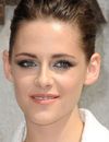 Kristen Stewart : fringues de luxe et gants en cuir pour le défilé Chanel à la Fashion Week