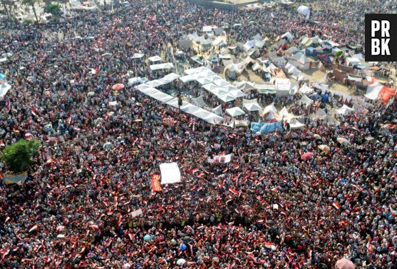 16 morts lundi dans un rassemblement pro-Morsi