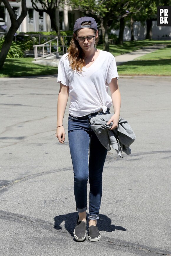 Kristen Stewart à sa sortie d'un stuio de North Hollywood, lundi 8 juillet 2013