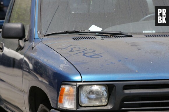 "I Love Rob" inscrit sur la voiture de Kristen Stewart, lundi 8 juillet 2013 à L.A