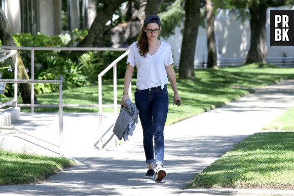 Kristen Stewart dans les rues de Los Angeles le lundi 8 juillet 2013