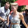 Miley Cyrus : nouveau fail vestimentaire avec sa tenue façon dollars américains