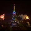 La Tour Eiffel s'est illuminée aux couleurs du drapeau gay