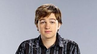 Mon Oncle Charlie saison 11 : Angus T. Jones supprimé du générique