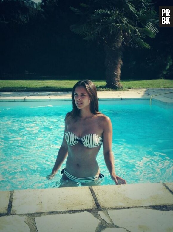 Marine Lorphelin : sexy en maillot de bain en juillet 2013