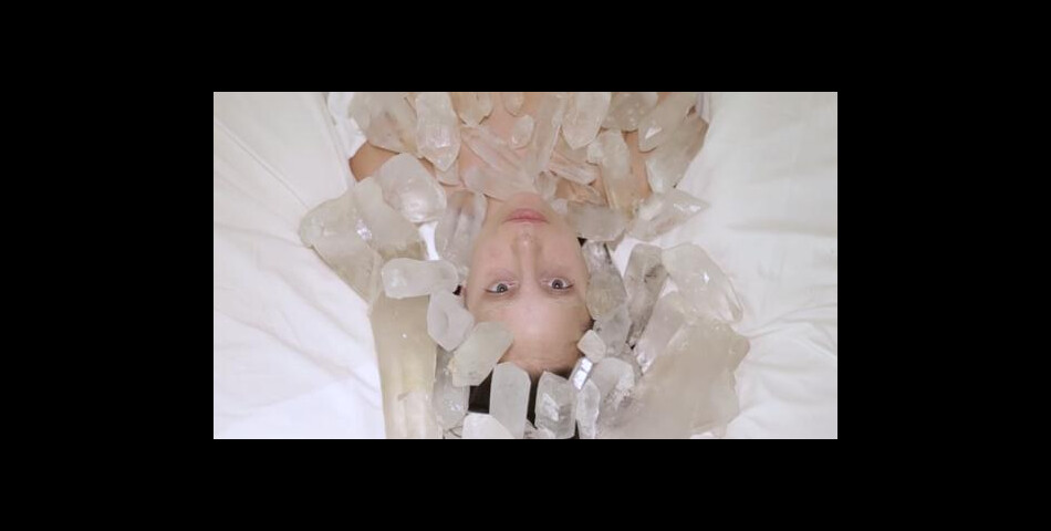 Lady Gaga en tenue d&#039;Eve pour l&#039;art.