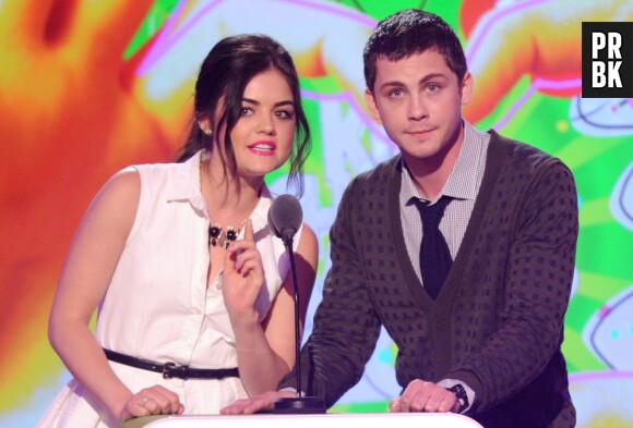 Lucy Hale et Logan Lerman aux Kids Choice Awards 2013