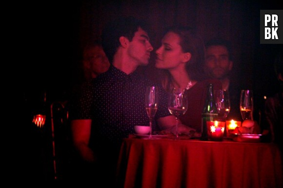 Joe Jonas et Blanda Eggenschwiler amoureux à Buenos Aires, le 3 mars 2013