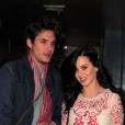 Katy Perry (ici avec John Mayer, son petit-ami) a lancé son nouveau parfum, "Killer Queen", en septembre 2013