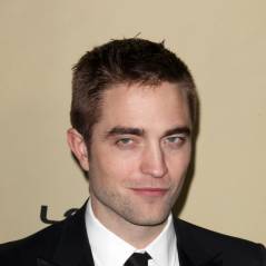 Robert Pattinson : célibataire complexé et timide ?