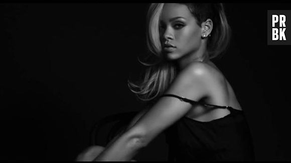 Rihanna : sensuelle pour la pub de son parfum Rogue