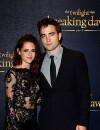 Robert Pattinson oublie Kristen Stewart avec la fille de Sean Penn