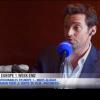 Hugh Jackman parle du tournage de X-Men avec Omar Sy, au micro des Incontournables de Nikos Aliagas sur Europe 1 le 25 septembre 2013