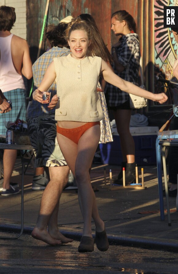Amanda Seyfried en petite culotte sur le tournage du film While We're Young le 24 septembre 2013