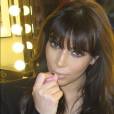 Kim Kardashian filme les paparazzis et poste les vidéos sur la Toile.