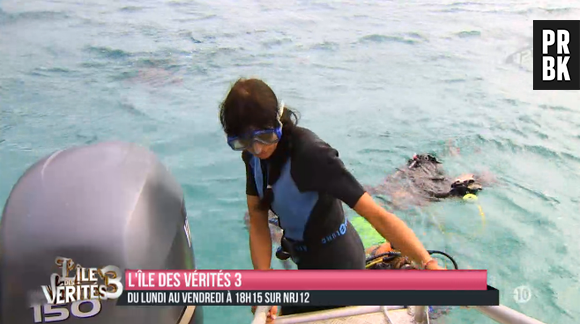 L'île des vérités 3 : Astrid Poubelle paniquée en plongée